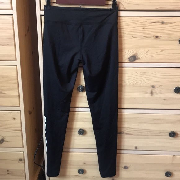 Peloton Black Core Logo Leggings Size Small - Picture 6 of 9